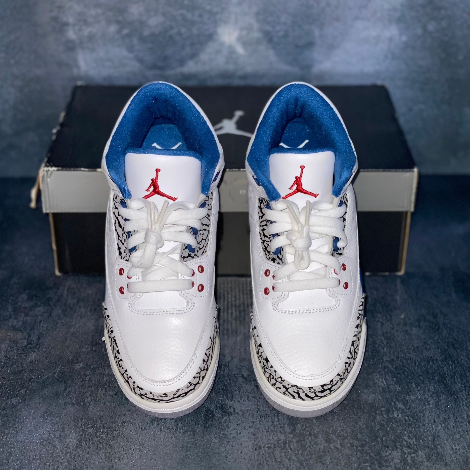 Jordan 3 red and blue deals